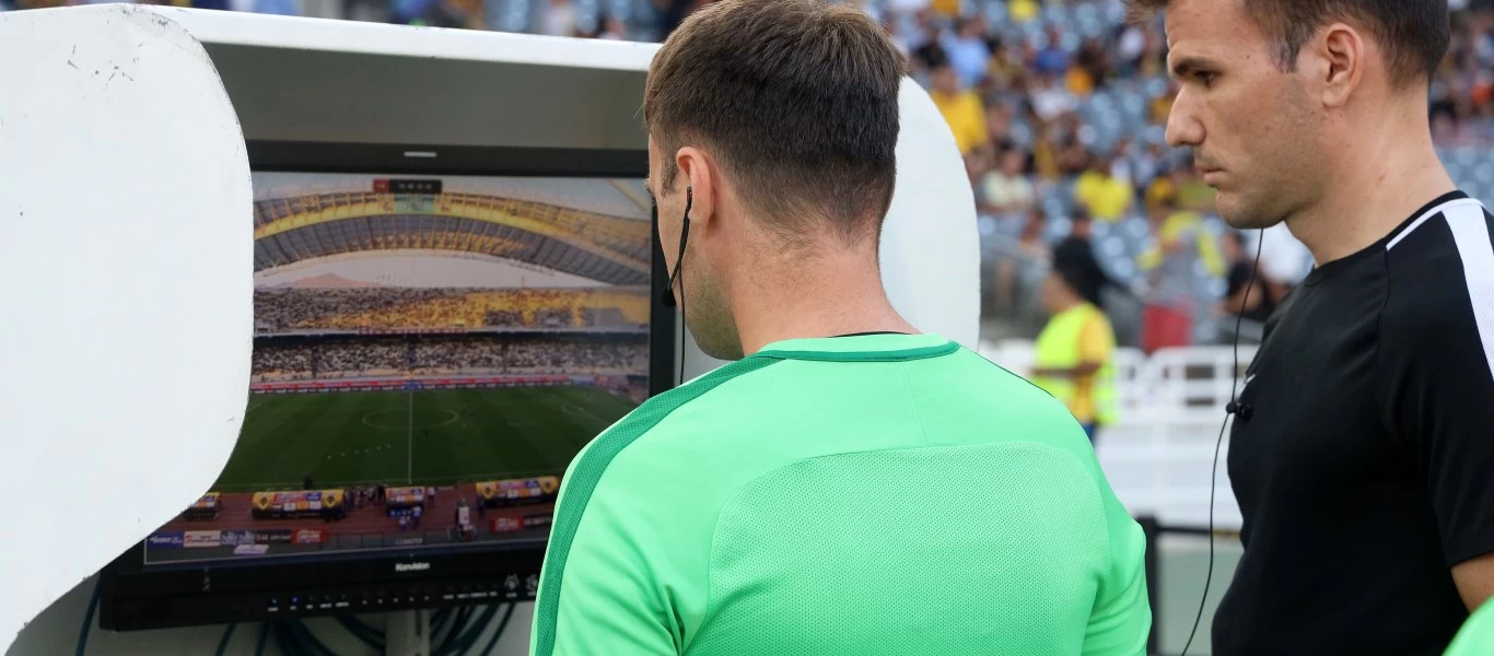 Στον «αέρα» η ενδοεπικοινωνία με τον διαιτητή για να μην υπάρχει καχυποψία με τις αποφάσεις (βίντεο)